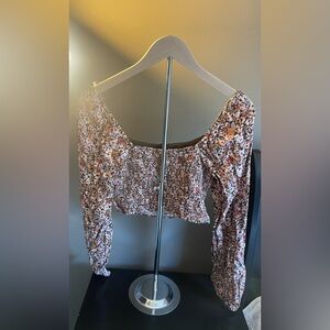 Long sleeve crop top